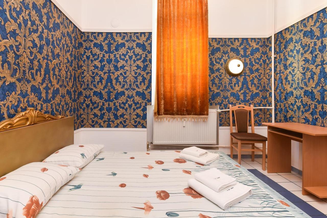 Historical Lion'S Bridge 1-Bedroom Apartment By Flat Mаnager Sofía Exterior foto
